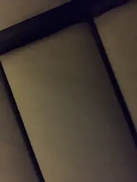 Snapshot of BobbyQ29 chatting on 12-04-25, 02:21 BobbyQ29 online show from 12-04-25, 02:21