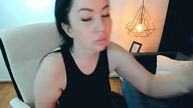 LayaFlow online show from 03-04-26, 09:15