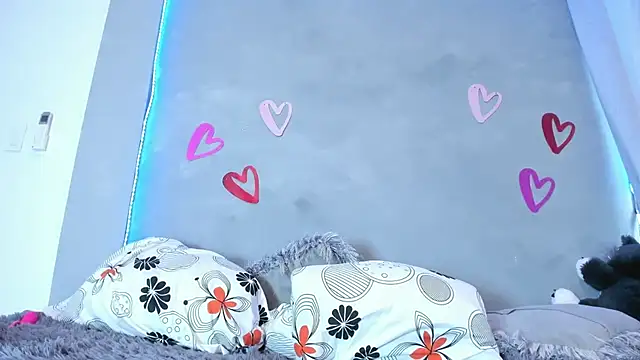 Alexxxholy online show from 03-10-26, 12:43