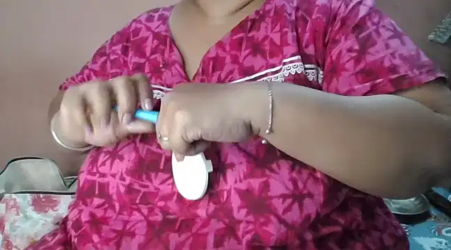 Snapshot of Ravina_patil1 chatting on 01-13-25, 03:47 Ravina patil1 online show from 01-13-25, 03:47