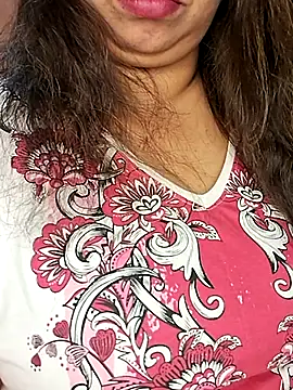 Snapshot of Ravina_patil1 chatting on 02-27-25, 06:20 Ravina patil1 online show from 02-27-25, 06:20