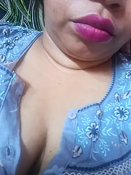 Snapshot of Ravina_patil1 chatting on 09-27-25, 09:42 Ravina patil1 online show from 09-27-25, 09:42