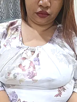 Ravina patil1 online show from 04-13-26, 08:14