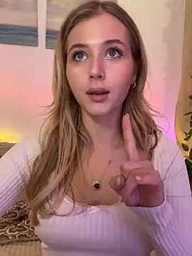 LunaRase online show from 12-22-24, 01:11