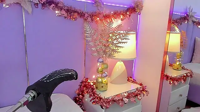 SophyRuiz  online show from 12-15-25, 11:58