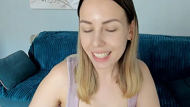 Mia shy1 online show from 01-21-25, 10:52