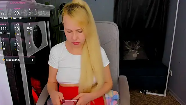 Snapshot of Anny_Jey_ chatting on 03-08-25, 05:17 Anny Jey online show from 03-08-25, 05:17