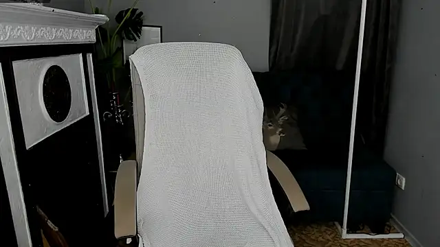 Snapshot of Anny_Jey_ chatting on 03-19-25, 04:03 Anny Jey online show from 03-19-25, 04:03