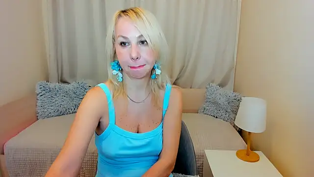 Snapshot of Anny_Jey_ chatting on 02-16-26, 07:21 Anny Jey online show from 02-16-26, 07:21