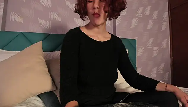 Moony 14 online show from 01-11-25, 03:42