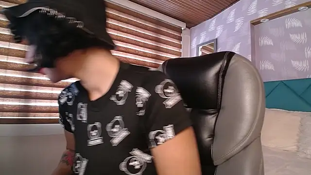 Moony 14 online show from 03-06-25, 02:18