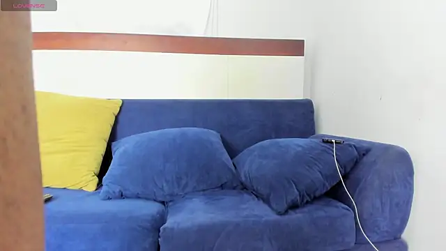 Snapshot of joe999cooper chatting on 01-14-26, 04:23 joe999cooper online show from 01-14-26, 04:23