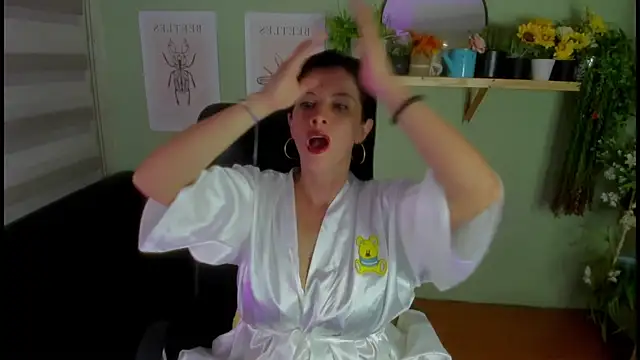 Snapshot of Aliiz_01 chatting on 01-31-25, 07:07 Aliiz 01 online show from 01-31-25, 07:07