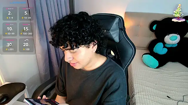 Snapshot of _nickconnor01 chatting on 12-05-24, 11:29 nickconnor01 online show from 12-05-24, 11:29