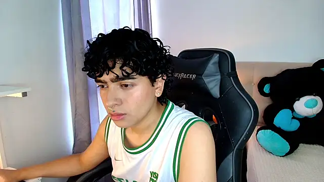 Snapshot of _nickconnor01 chatting on 12-08-24, 08:04 nickconnor01 online show from 12-08-24, 08:04