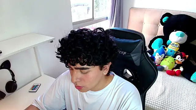 Snapshot of _nickconnor01 chatting on 12-19-24, 08:34 nickconnor01 online show from 12-19-24, 08:34