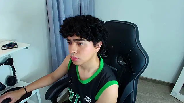 Snapshot of _nickconnor01 chatting on 01-10-25, 12:38 nickconnor01 online show from 01-10-25, 12:38