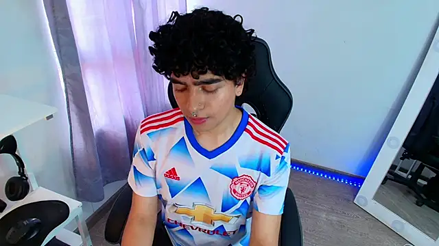 Snapshot of _nickconnor01 chatting on 01-12-25, 09:40 nickconnor01 online show from 01-12-25, 09:40