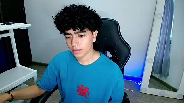 Snapshot of _nickconnor01 chatting on 02-04-25, 10:55 nickconnor01 online show from 02-04-25, 10:55