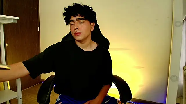 Snapshot of _nickconnor01 chatting on 02-08-25, 07:59 nickconnor01 online show from 02-08-25, 07:59