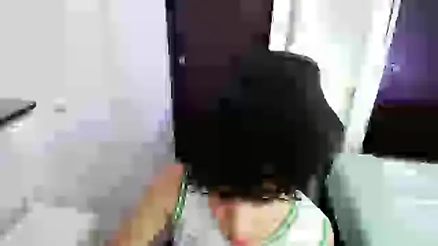 Snapshot of _nickconnor01 chatting on 02-21-25, 07:32 nickconnor01 online show from 02-21-25, 07:32