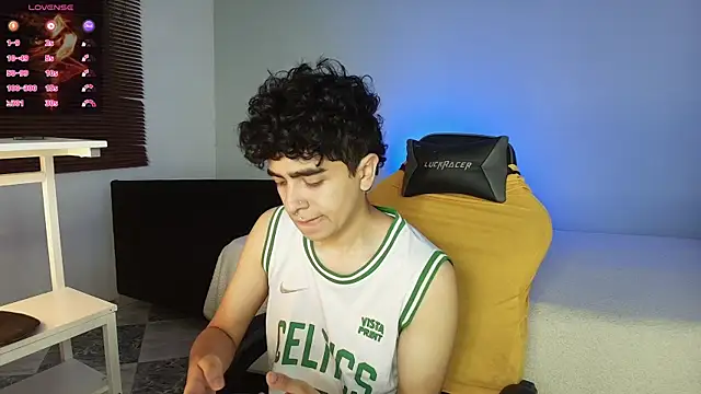 Snapshot of _nickconnor01 chatting on 09-30-25, 02:38 nickconnor01 online show from 09-30-25, 02:38