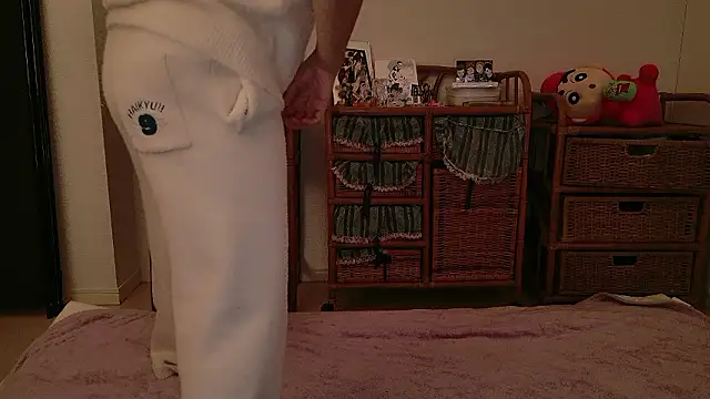 Snapshot of Megu_Melon chatting on 10-31-25, 10:27 Megu Melon online show from 10-31-25, 10:27