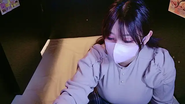 Snapshot of Megu_Melon chatting on 11-15-25, 09:17 Megu Melon online show from 11-15-25, 09:17