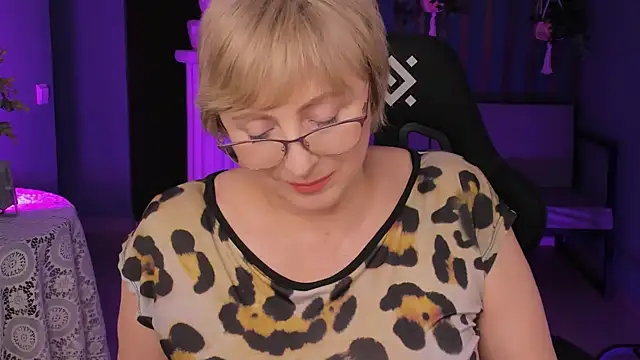 sugar vivien online show from 03-12-25, 09:13