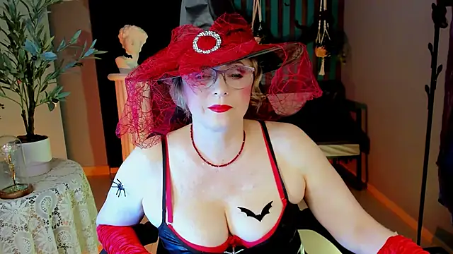 sugar vivien online show from 10-31-25, 01:34