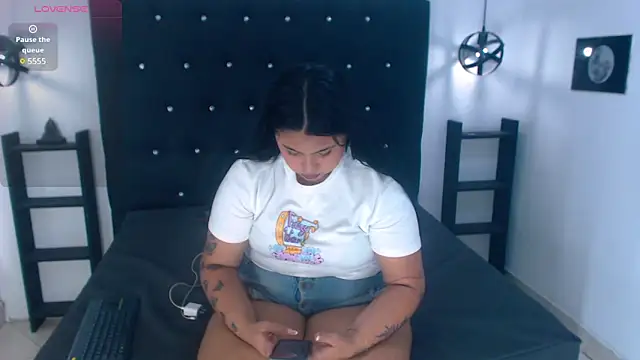 Mels  online show from 02-20-25, 07:19