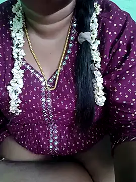 Snapshot of tamil_monasexy chatting on 01-16-25, 10:55 tamil monasexy online show from 01-16-25, 10:55