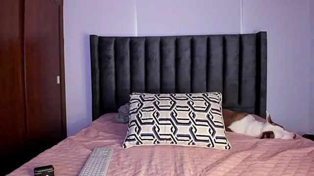 Snapshot of paulina_soto chatting on 02-28-26, 10:33 paulina soto online show from 02-28-26, 10:33