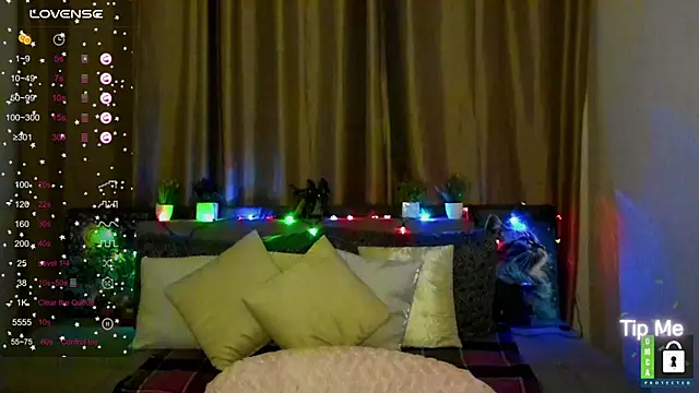 Alianna Solo Kisses online show from 12-02-25, 11:59