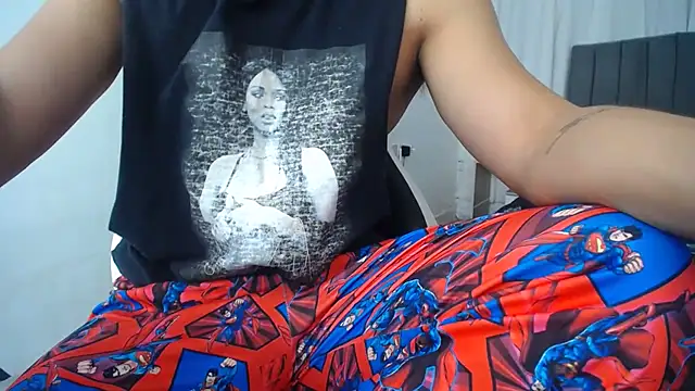 Snapshot of Valerioe chatting on 02-04-25, 01:59 Valerioe online show from 02-04-25, 01:59