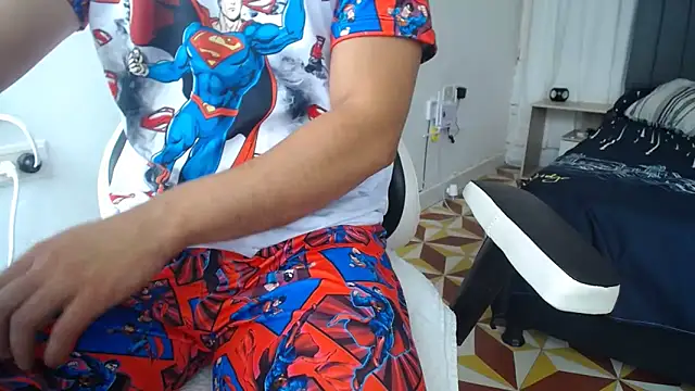 Snapshot of Valerioe chatting on 02-06-25, 02:58 Valerioe online show from 02-06-25, 02:58