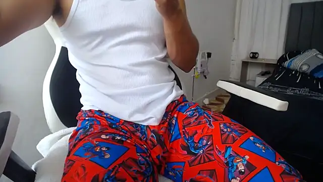 Snapshot of Valerioe chatting on 02-10-25, 02:48 Valerioe online show from 02-10-25, 02:48