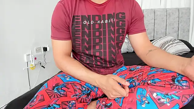 Snapshot of Valerioe chatting on 03-16-25, 05:17 Valerioe online show from 03-16-25, 05:17