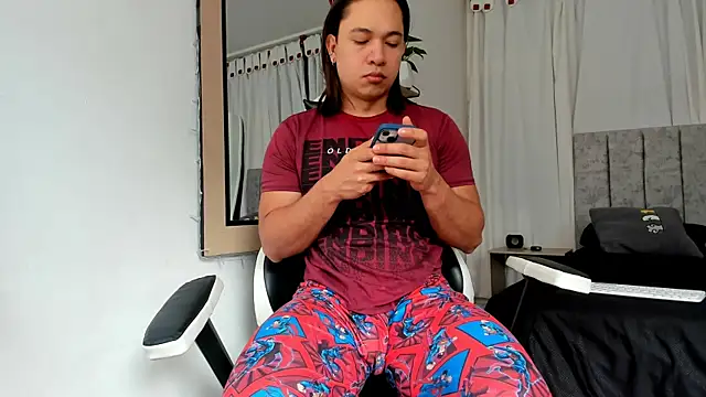 Snapshot of Valerioe chatting on 11-05-25, 12:49 Valerioe online show from 11-05-25, 12:49