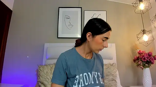 helen mooree online show from 02-19-26, 12:45