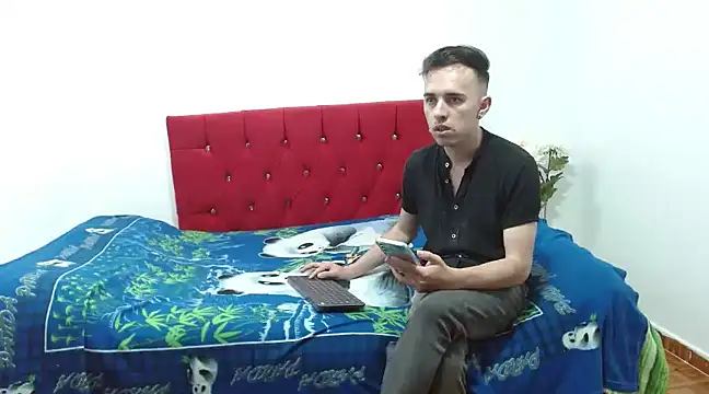 Snapshot of big-dicktop23 chatting on 12-10-24, 01:54 big-dicktop23 online show from 12-10-24, 01:54