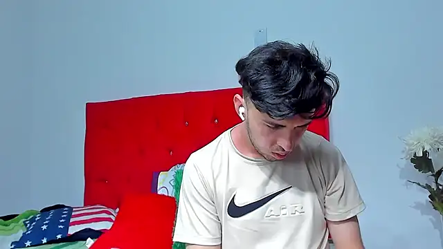 Snapshot of big-dicktop23 chatting on 02-05-25, 02:08 big-dicktop23 online show from 02-05-25, 02:08