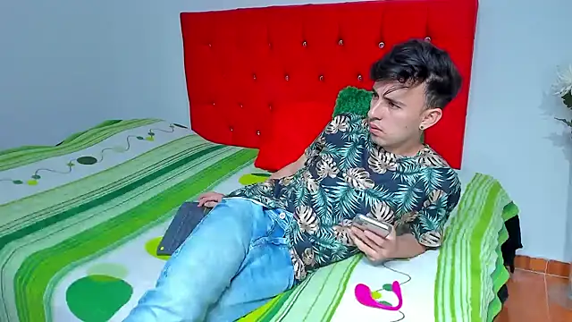 Snapshot of big-dicktop23 chatting on 02-07-25, 11:34 big-dicktop23 online show from 02-07-25, 11:34