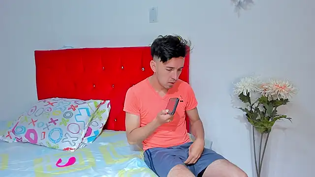 Snapshot of big-dicktop23 chatting on 03-01-25, 11:04 big-dicktop23 online show from 03-01-25, 11:04