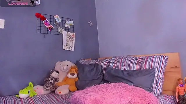 tiffbeatiful online show from 02-20-25, 03:12