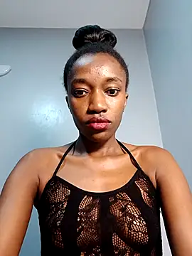 Snapshot of kinkybeby chatting on 10-15-25, 04:45 kinkybeby online show from 10-15-25, 04:45