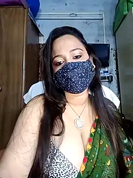 Snapshot of albelasummi702 chatting on 01-11-25, 06:45 albelasummi702 online show from 01-11-25, 06:45