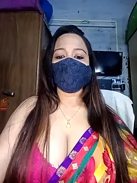 Snapshot of albelasummi702 chatting on 02-08-25, 04:25 albelasummi702 online show from 02-08-25, 04:25