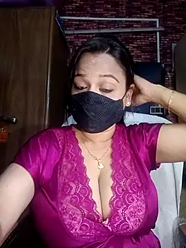 Snapshot of albelasummi702 chatting on 02-18-25, 05:42 albelasummi702 online show from 02-18-25, 05:42