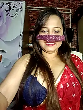 Snapshot of albelasummi702 chatting on 09-18-25, 02:35 albelasummi702 online show from 09-18-25, 02:35